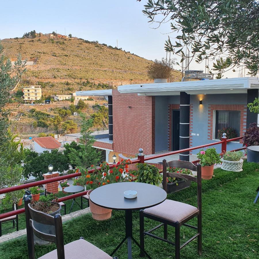 Villa Mehmeti Sarandë Exterior foto