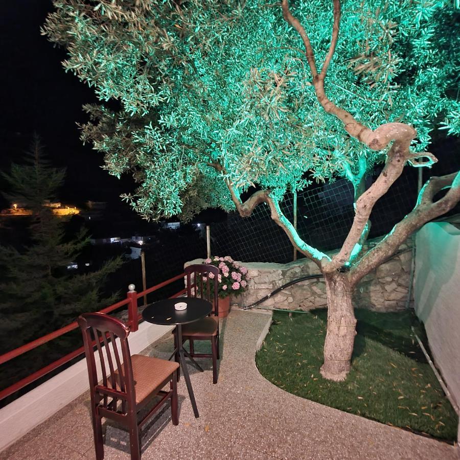 Villa Mehmeti Sarandë Exterior foto