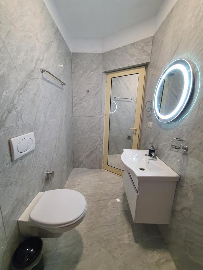 Villa Mehmeti Sarandë Exterior foto
