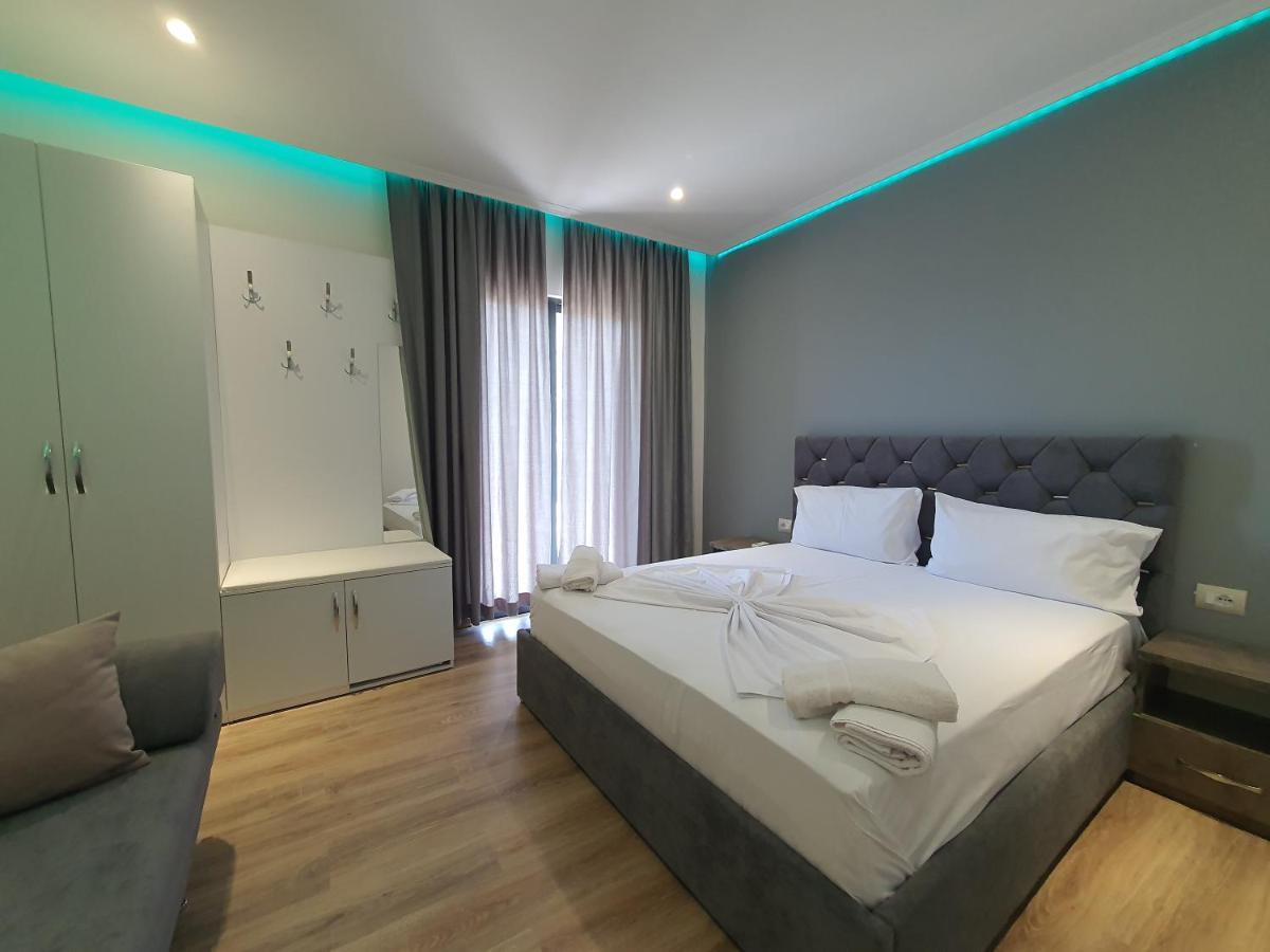 Villa Mehmeti Sarandë Exterior foto
